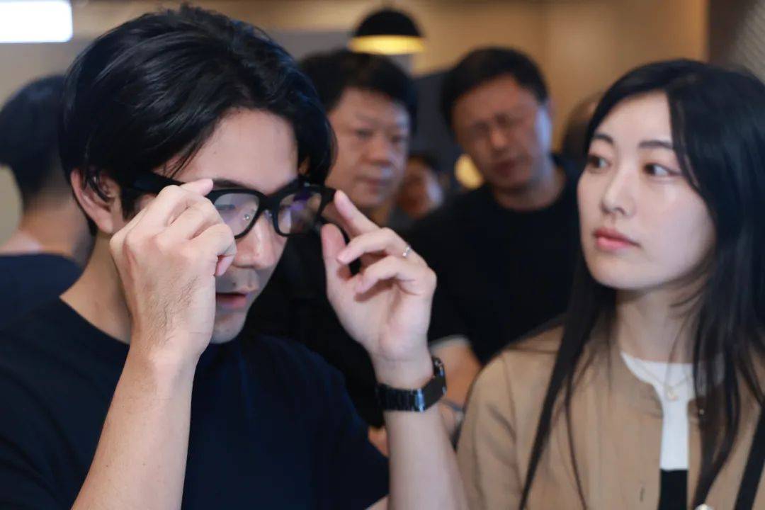 外版）中国香港首发Rokid深化全球化布局开元棋牌网站Rokid Glasses（海(图12)