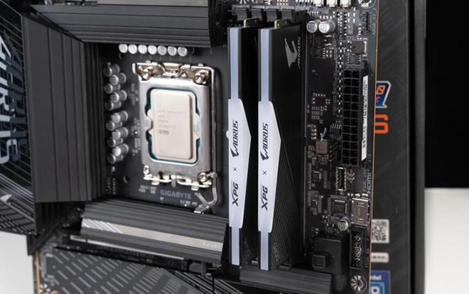 WiFi7+USB4中端板玩出旗舰范儿开元棋牌技嘉B860M